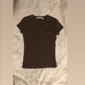Brown Hilfiger T-shirt✨